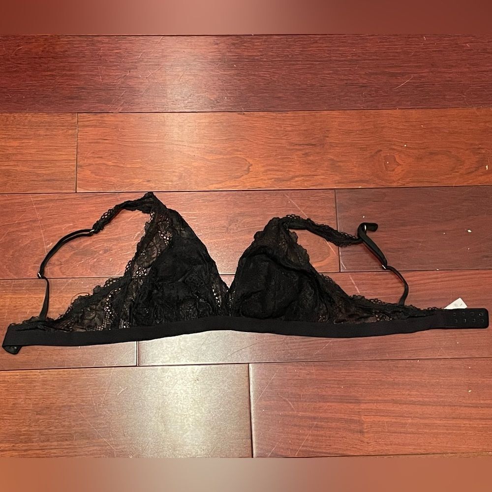 Black lace bralette